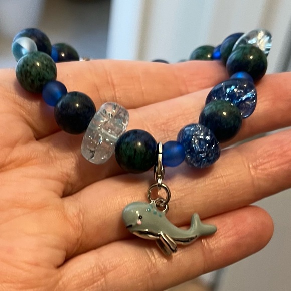 Blue Beaded Stretch Bracelet with Whale Charm - Picture 3 of 9